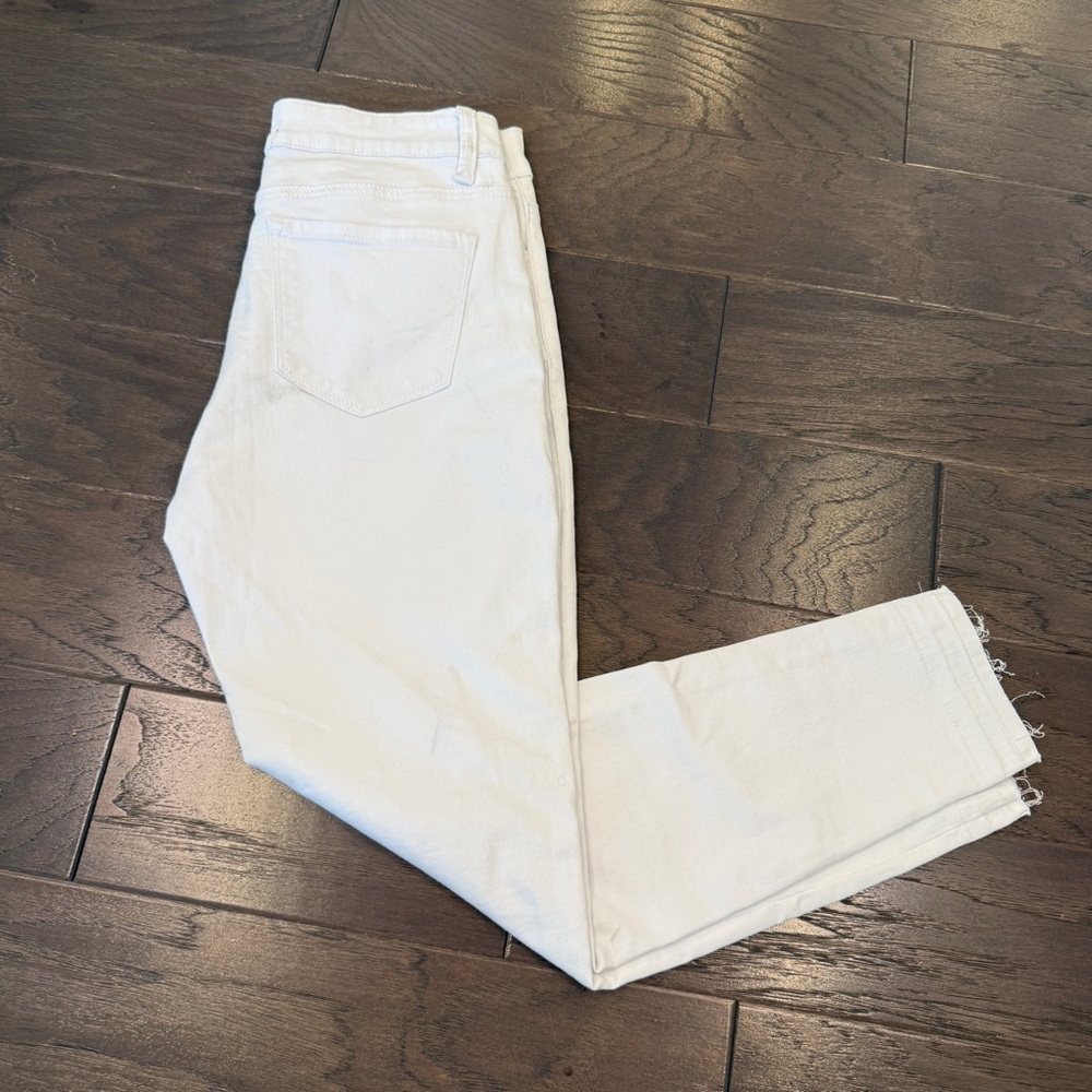 KanCan Women’s White Distressed Raw Hem Skinny Jeans Size 11/29